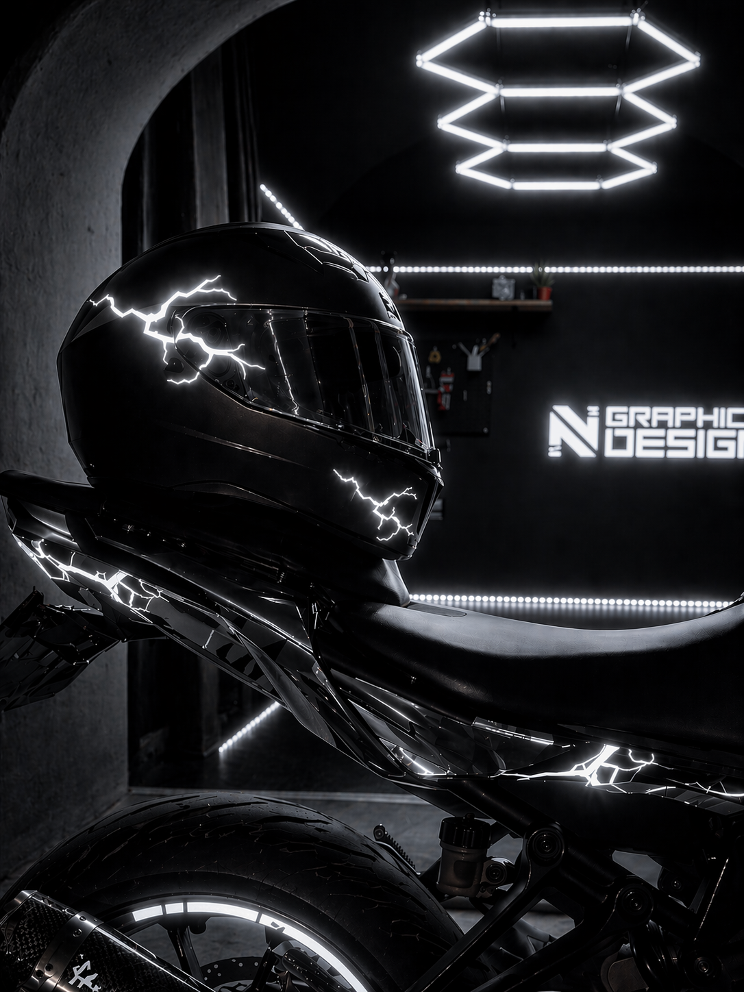 FlashBolt WHITE Reflective Edition
